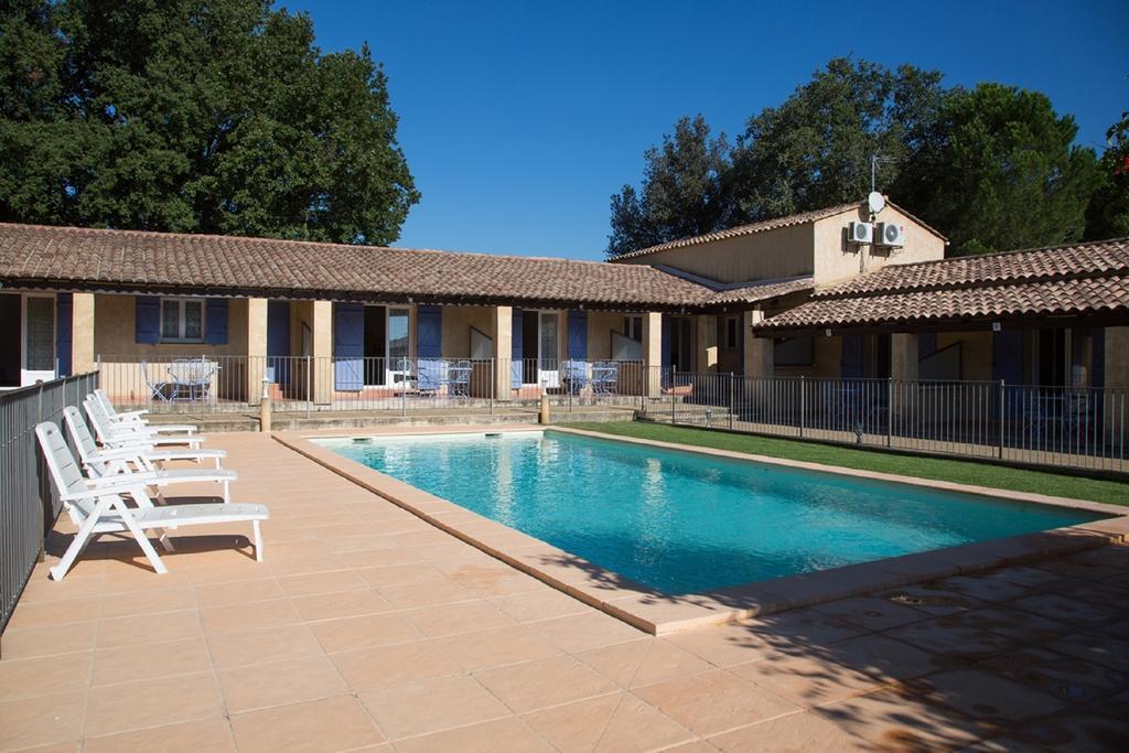 Appartements " Le Clos De La Cerisaie" Castillon-du-Gard Exterior foto