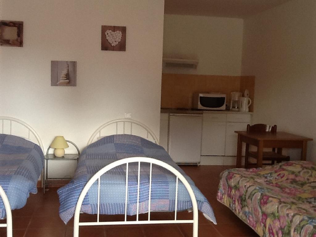 Appartements " Le Clos De La Cerisaie" Castillon-du-Gard Quarto foto